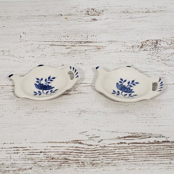 Pair of Andrea by Sadek Tea Bag Tidy Holders Williamsburg Floral Blue in Bloom - Picture 1 of 3